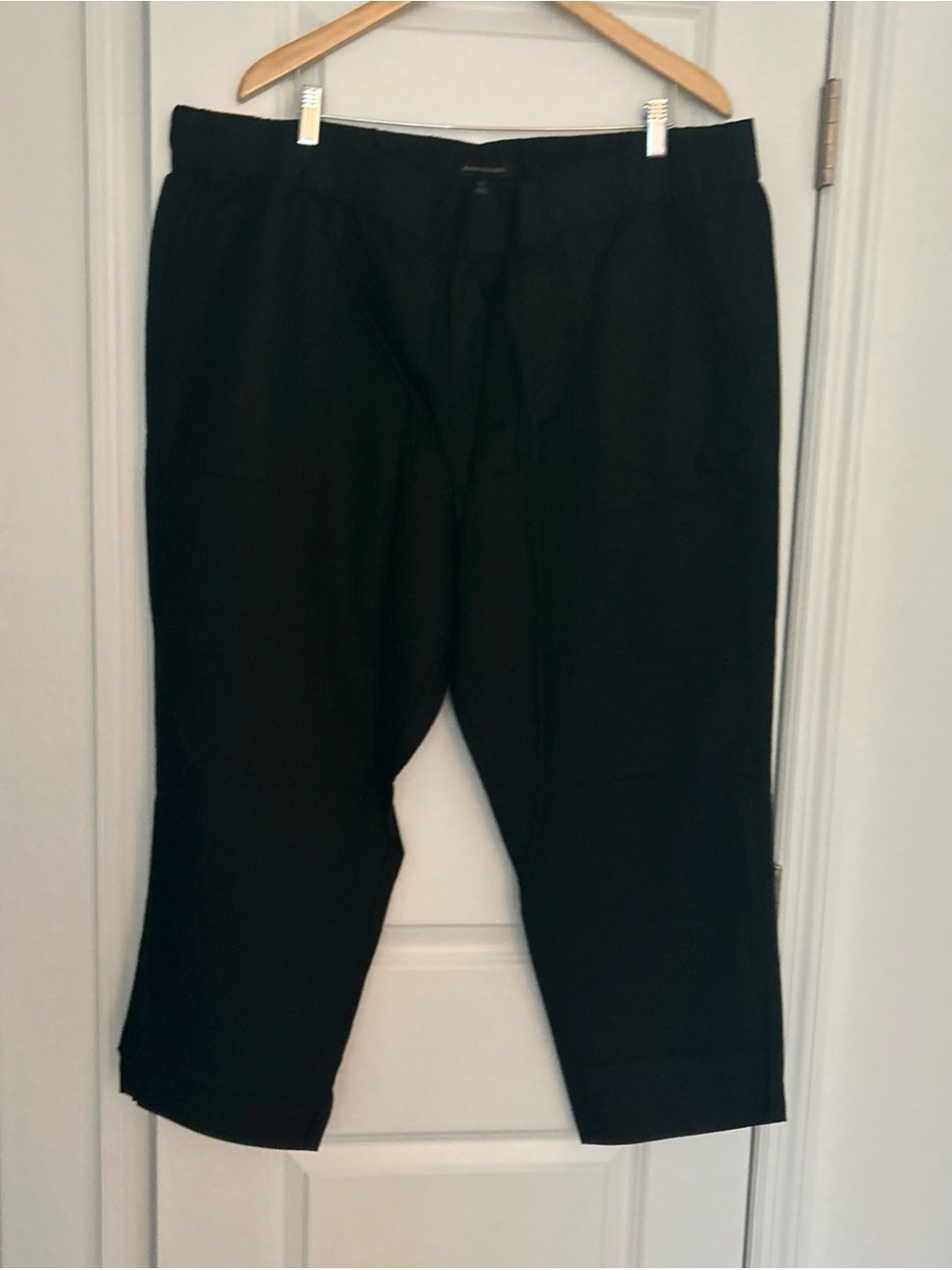 BANANA REPUBLIC Women's Tapered Crop Pants - Black - XXL - NEW NWT